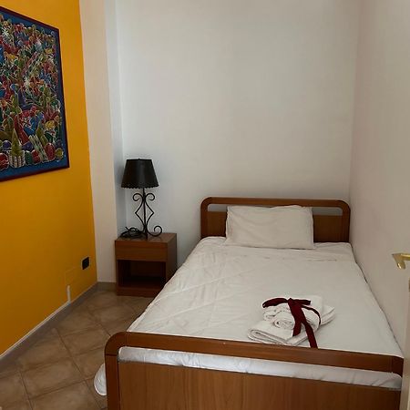 Salento Casa Vacanza Il Focolare Torchiarolo Exterior foto